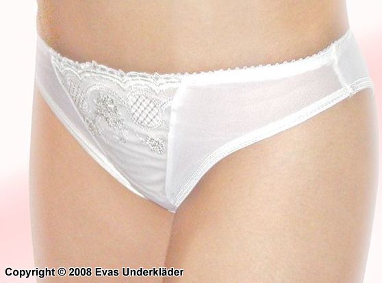 Thong panty with eyelet lace
